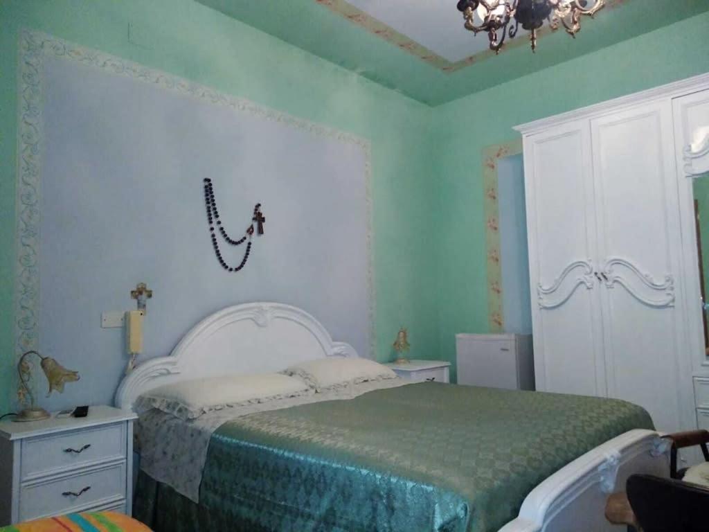 Villa Dei Principi Torrenova  Luaran gambar